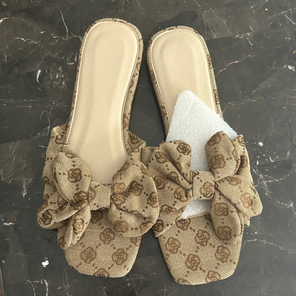 Elegant Brown Women's Slide Sandals